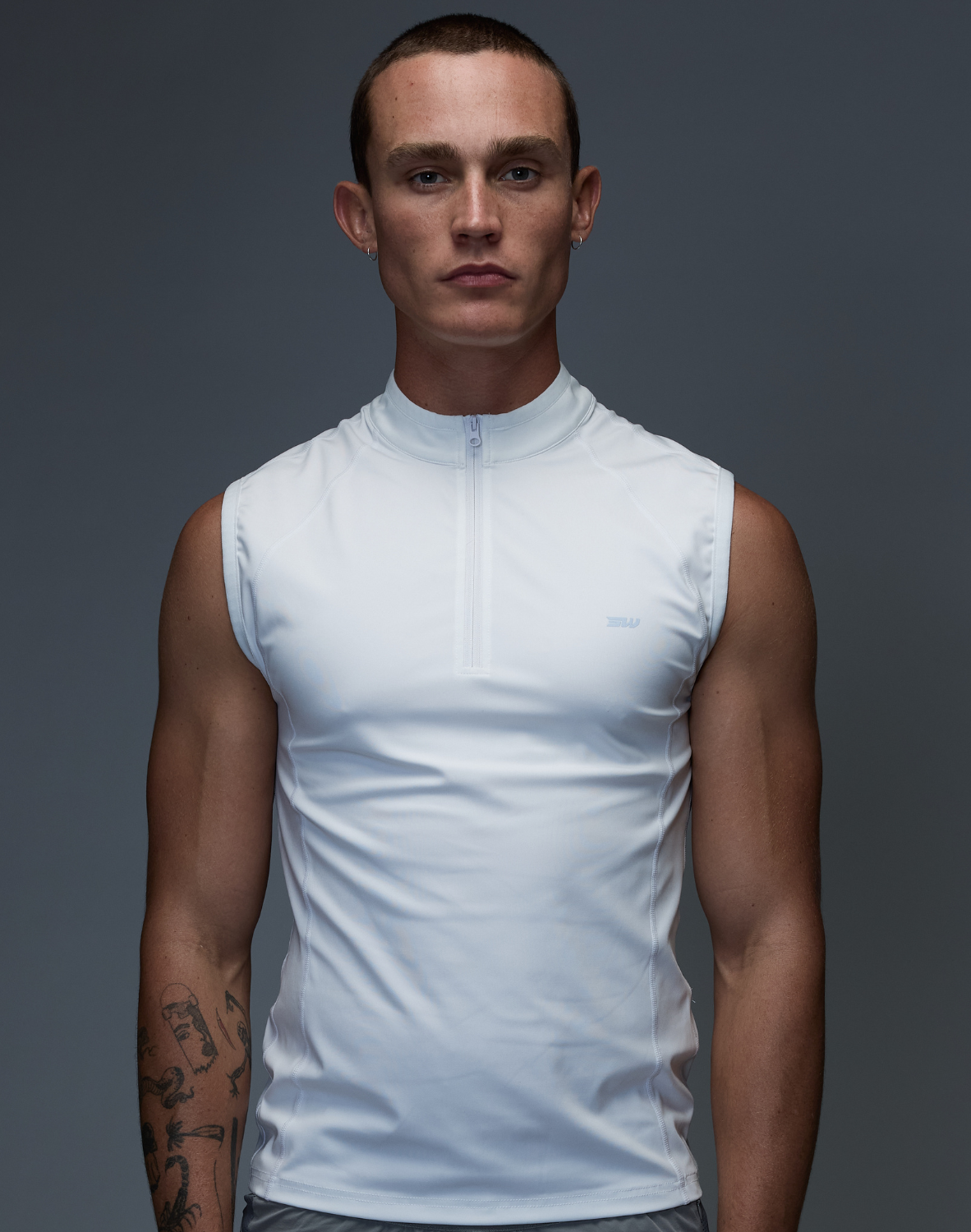 Gym2Street Half-Zip Vest - White