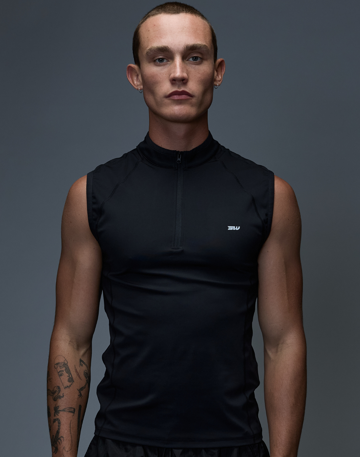 Gym2Street Half-Zip Vest - Black