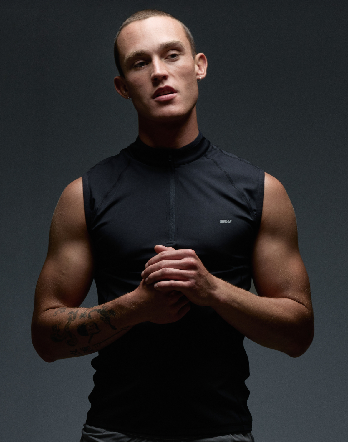 Gym2Street Half-Zip Vest - Black