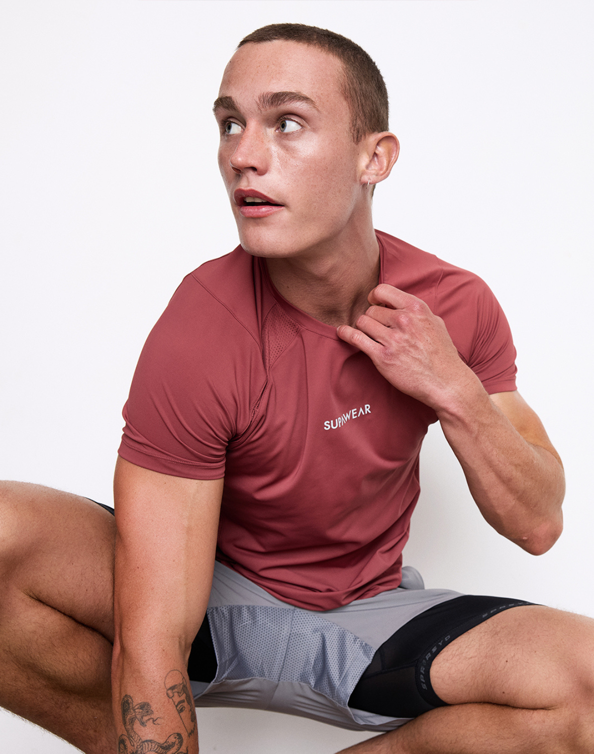 Contouring T-Shirt - Red