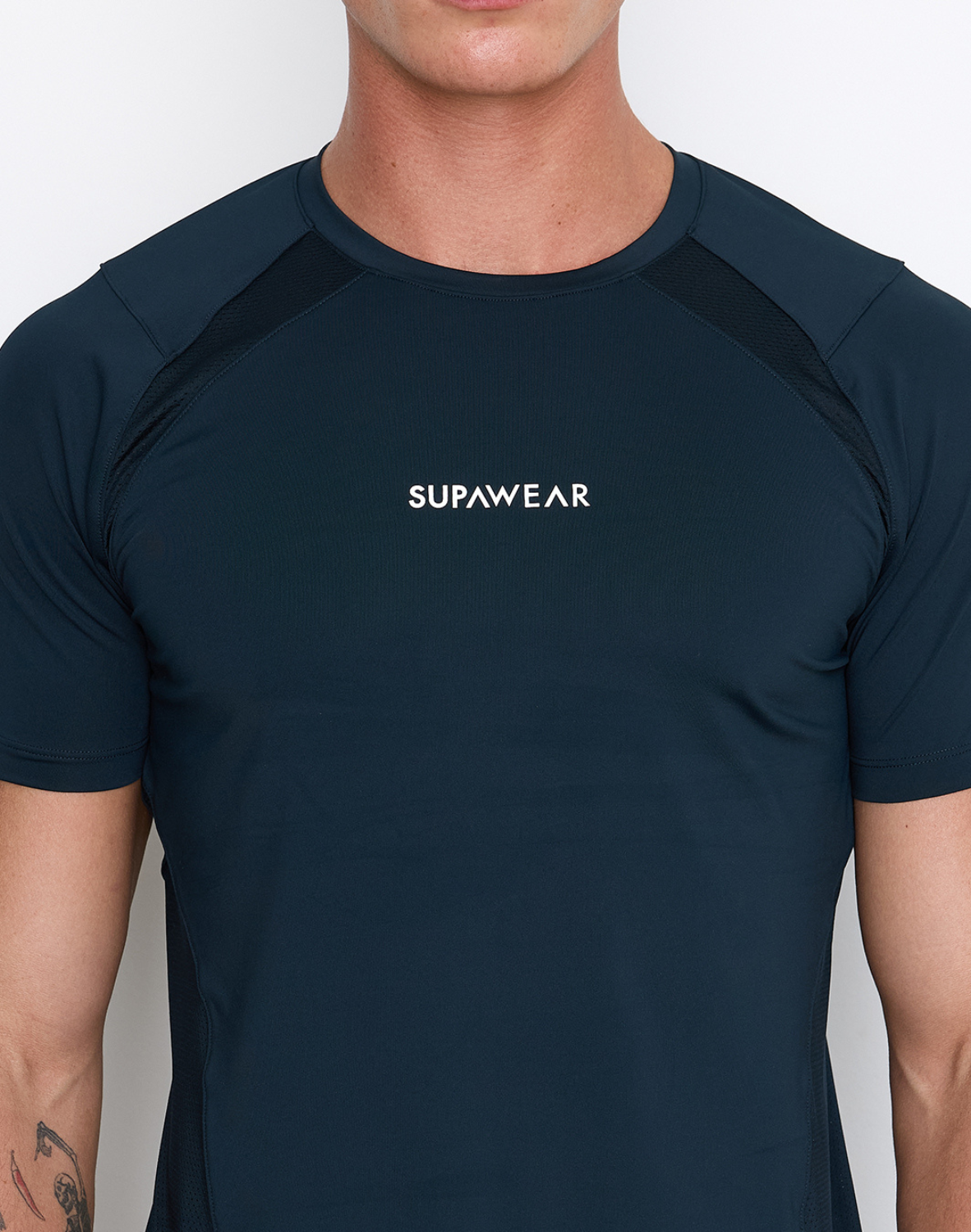 Contouring T-Shirt - Black