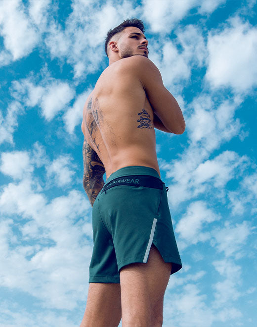 Running Shorts - Boost Green | SUPAWEAR | Shorts Gymwear